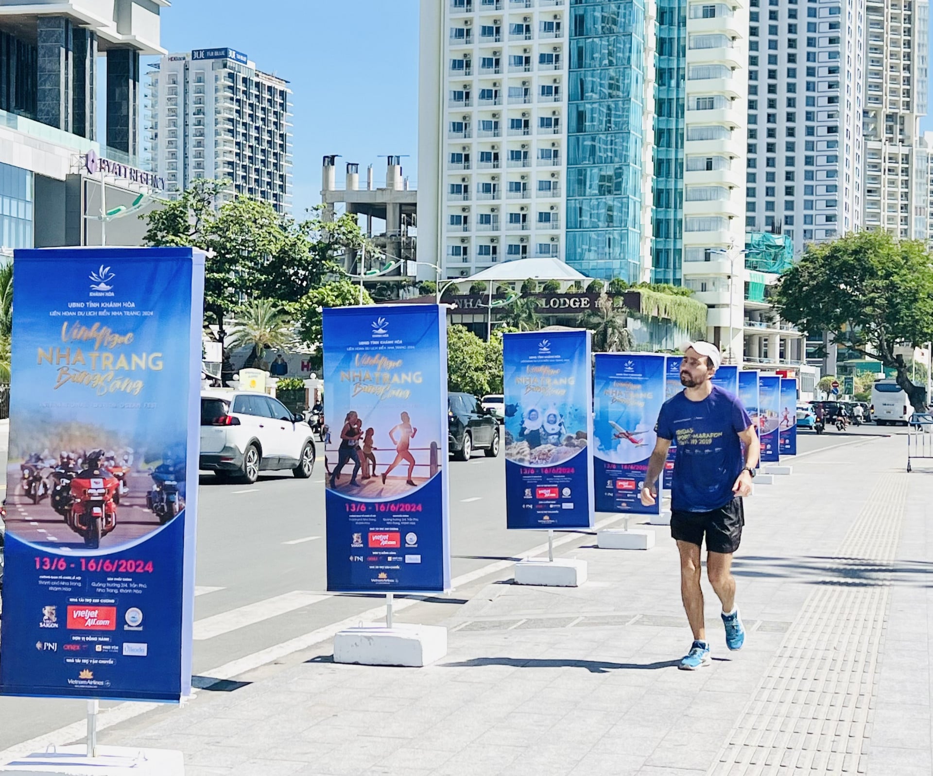 Liên Hoan Du Lịch Biển Nha Trang Sôi Động